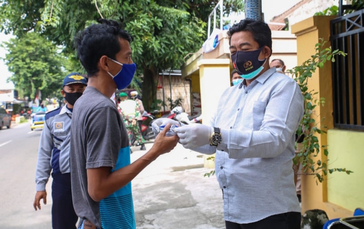 Pelaksanaan operasi penegakan prokes di Jombang
