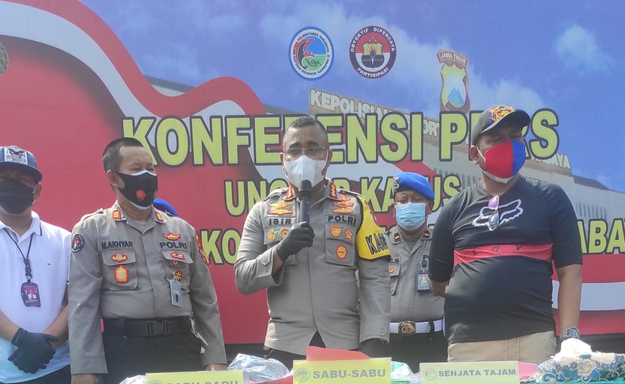 Kombes Pol Jhonny Edizon Isir