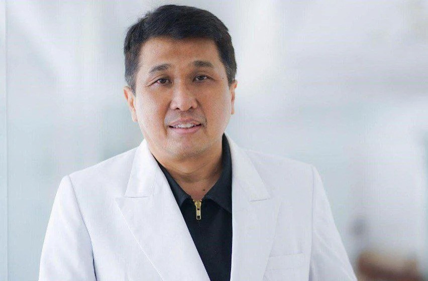 Dokter sekaligus dosen di Fakultas Kedokteran (FK) UNAIR Surabaya, Dr Andrianto dr Sp JP SubSp IKKv(K) FIHA FAPSC FESC (Foto: Istimewa) 