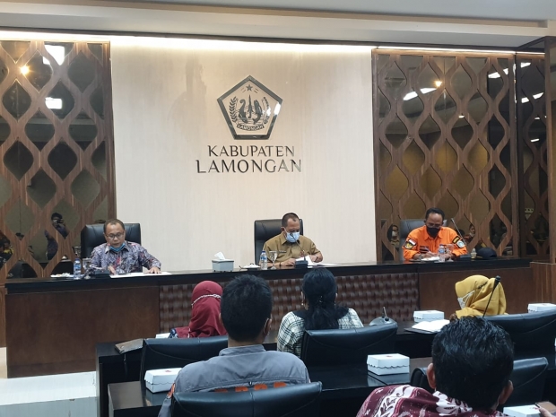 Wakil Ketua Komisi E DPRD Jatim, Artono saat rakor bersama BPBD dan Pemkab Lamongan.