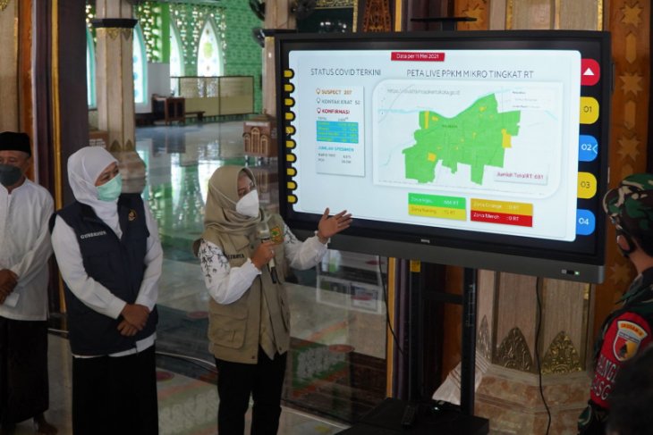 Wali Kota Mojokerto Ika Puspitasari dan Gubernur Jatim Khofifah Indar Parawansa. (pemkot mojokerto)