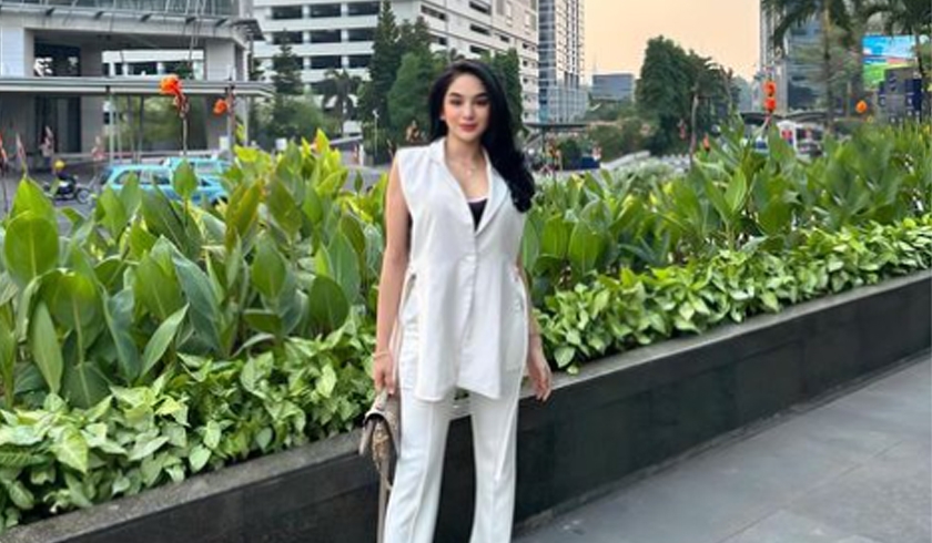 Artis Hana Hanifah. (Foto: PMJ News/Instagram @hanaaaast)