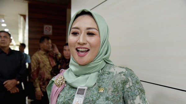 Iis Rosita, istri Menteri KKP Edhy Prabowo