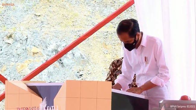 Presiden Jokowi meresmikan Bendungan Tukul Pacitan