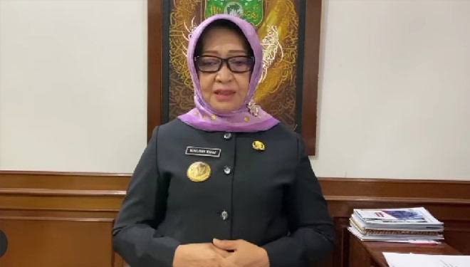 Bupati Jombang Hj Mundjidah Wahab