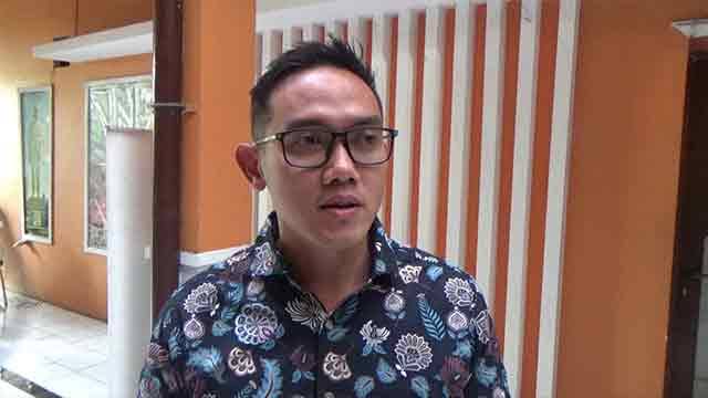 Kepala Bagian Humas Pemkot Surabaya, Febriadhitya Prajatara