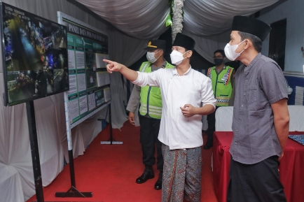 Bupati Trenggalek, Mochamad Nur Arifin bersama Forum Komunikasi Pimpinan Daerah lakukan peninjauan wilayah menjelang lebaran, Rabu (12/5/2021).