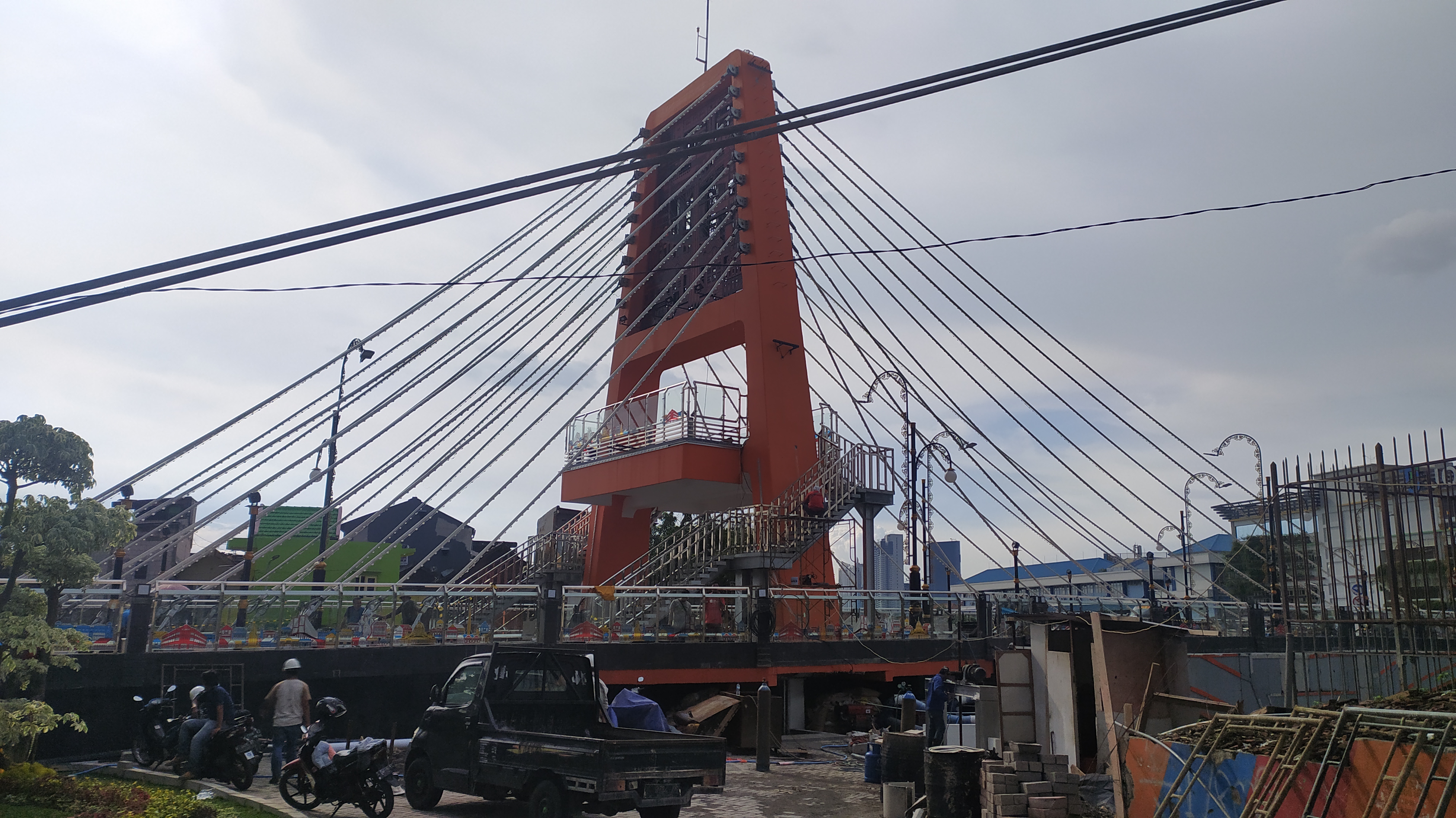 Kondisi Jembatan Joyoboyo Surabaya yang gagal diresmikan pada Desember 2020.