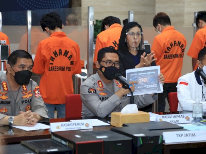 Kepala Divisi Humas Polri Irjen Argo Yuwono saat rilis kasus di Mabes Polri.