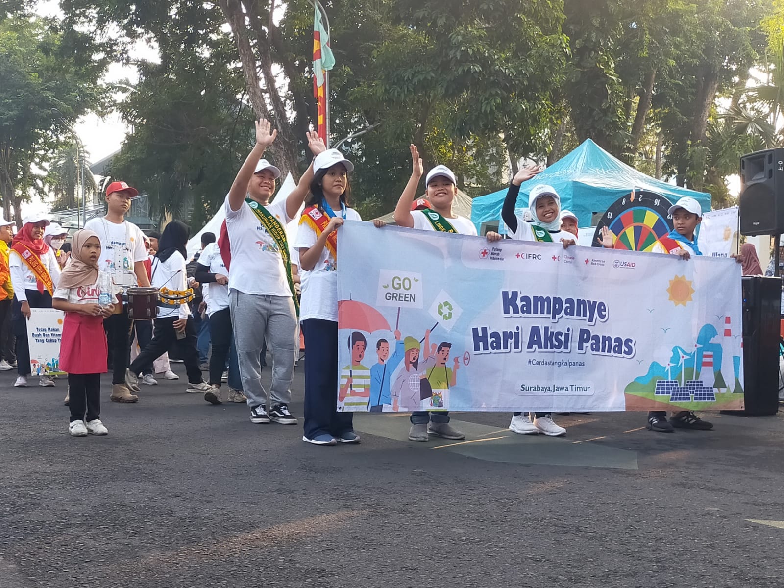 Kampanye Hari Aksi Panas di kawasan Car Free Day (CFD) Taman Bungkul Surabaya