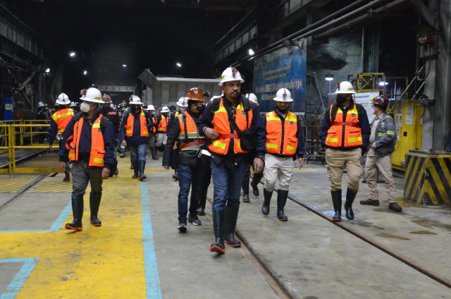 Wakil Ketua Komisi VII DPR RI Maman Abdurrahman saat memimpin Tim Kunspek Komisi VII DPR RI ke PT Freeport Indonesia di Papua. (dpr)