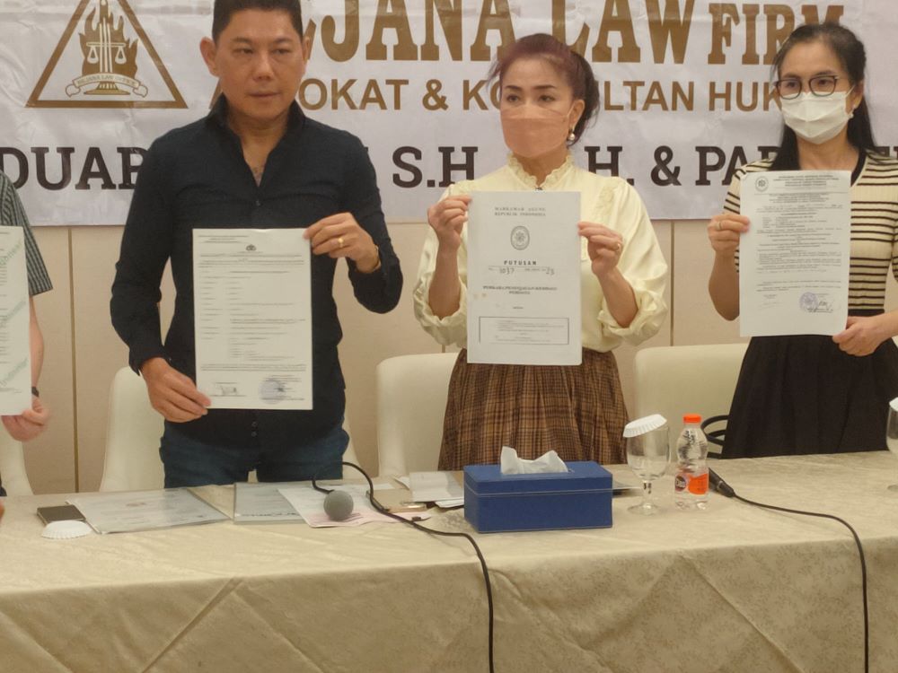 Kasus dokter mata di Surabaya