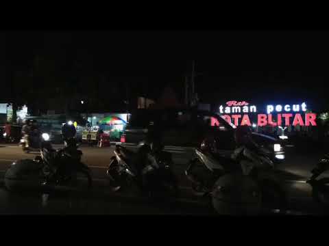 Kota Blitar pada malam hari.