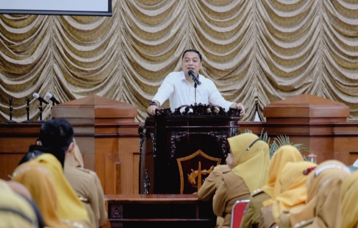 Wali kota Eri Cahyadi.