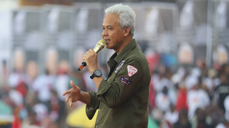 Ganjar Pranowo (PDIP Jatim)