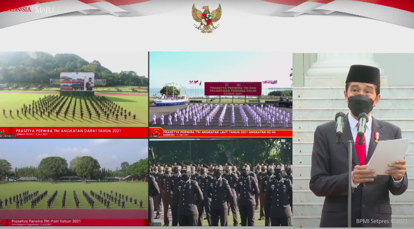  Upacara Prasetya Perwira (Praspa) TNI-Polri Tahun 2021, Selasa (13/07/2021) pagi, di Halaman Istana Merdeka, Jakarta. (Sumber: Tangkapan Layar YouTube Sekretariat Presiden)