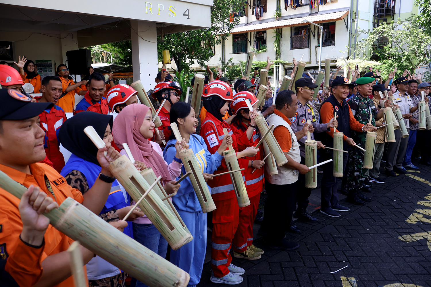 Badan Penanggulangan Bencana Daerah (BPBD) Surabaya simulasi hadapi bencana