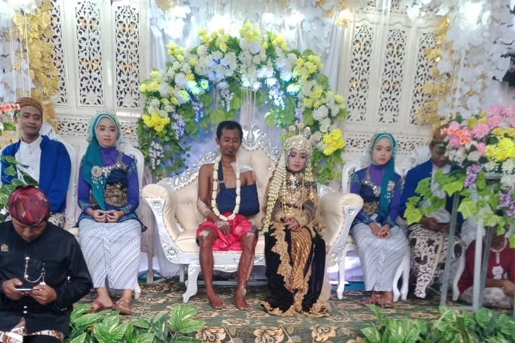 Pasangan Elinda Dwi Kristiani dan Suprapto. @elinda