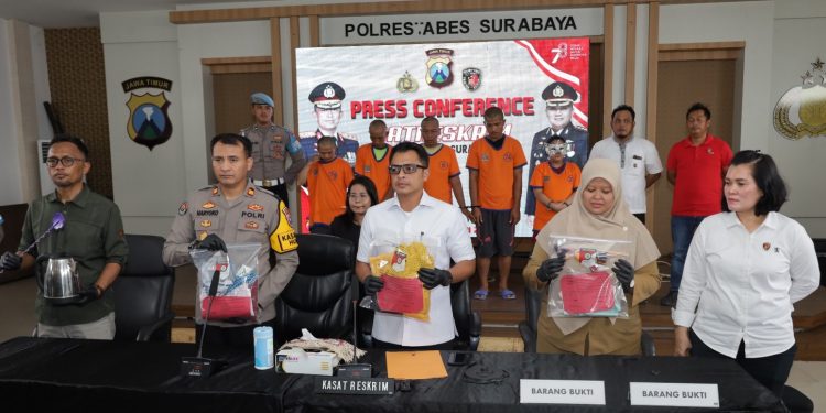 Rilis kasus pencabulan di Polrestabes Surabaya