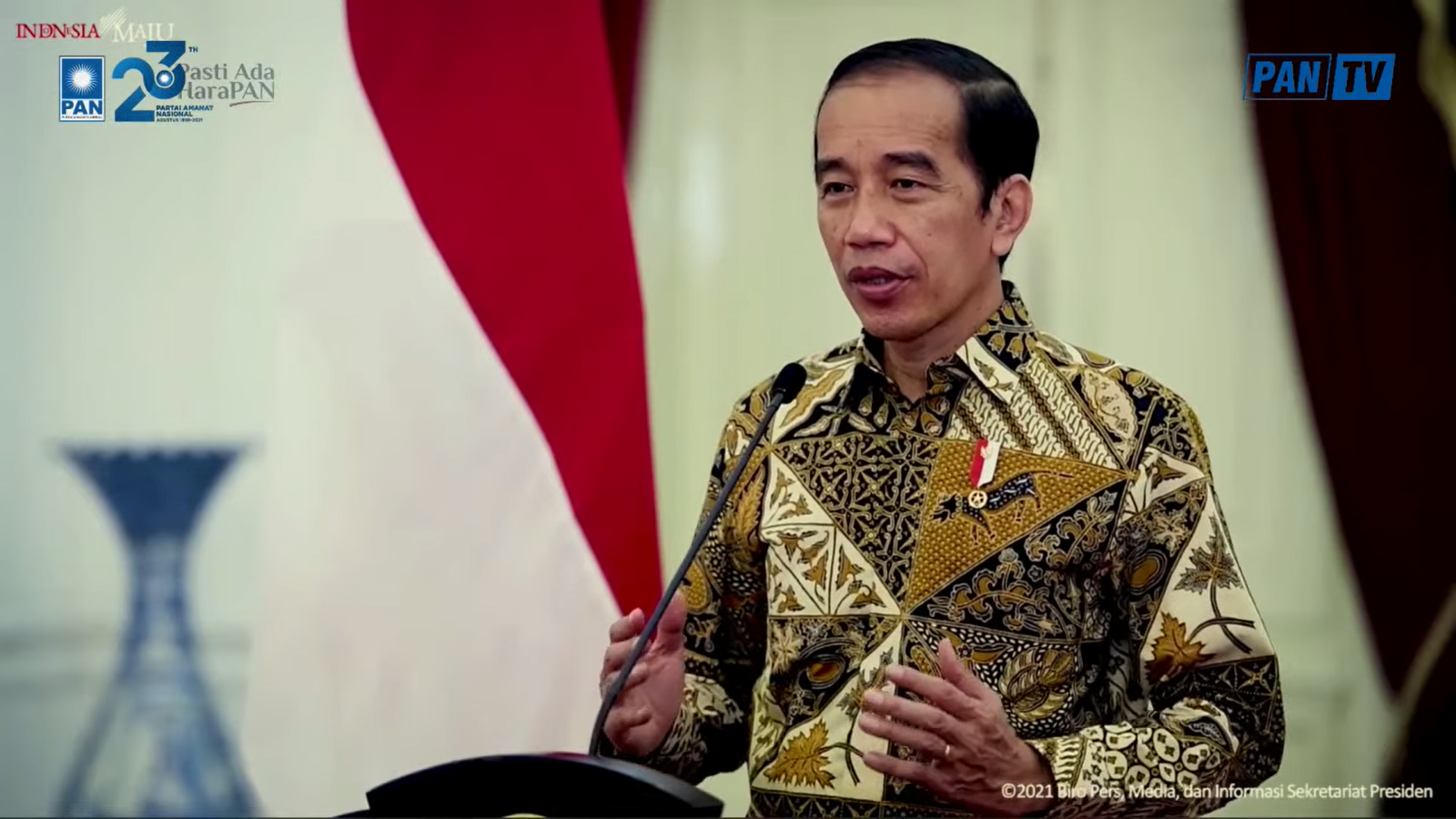 Presiden RI Joko Widodo (Jokowi) saat memberikan sambutan virtual pada peringatan HUT PAN ke-23, Senin (23/8/2021).