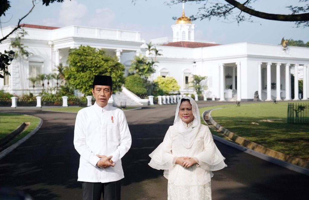 Presiden Jokowi bersama ibu negara