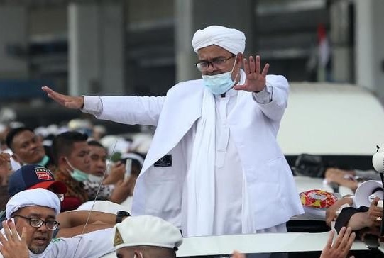 Habib Rizieq saat tiba di bandara