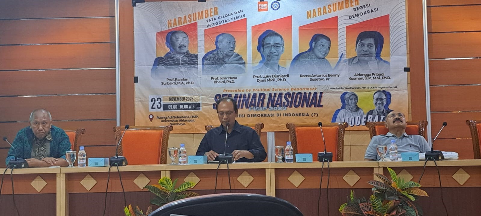 Seminar politik yang digelar FISIP Universitas Airlangga (Unair) Surabaya