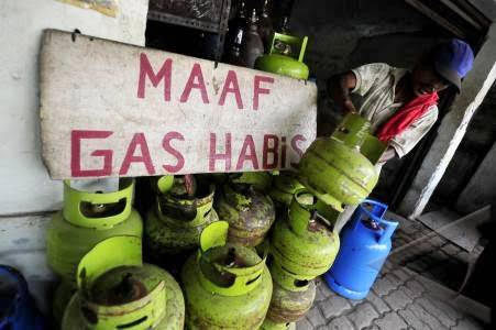 Toko kelontong yang menjual LPG 3 Kg.