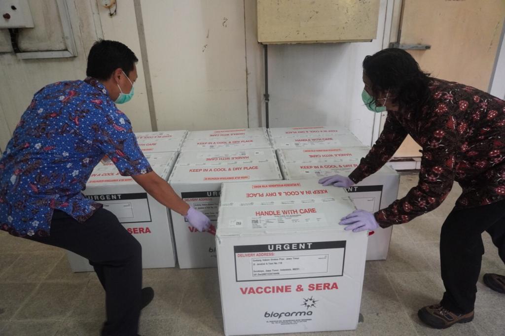 Vaksin Covid-19 buatan Sinovac disimpan di Kantor Dinas Kesehatan Jawa Timur