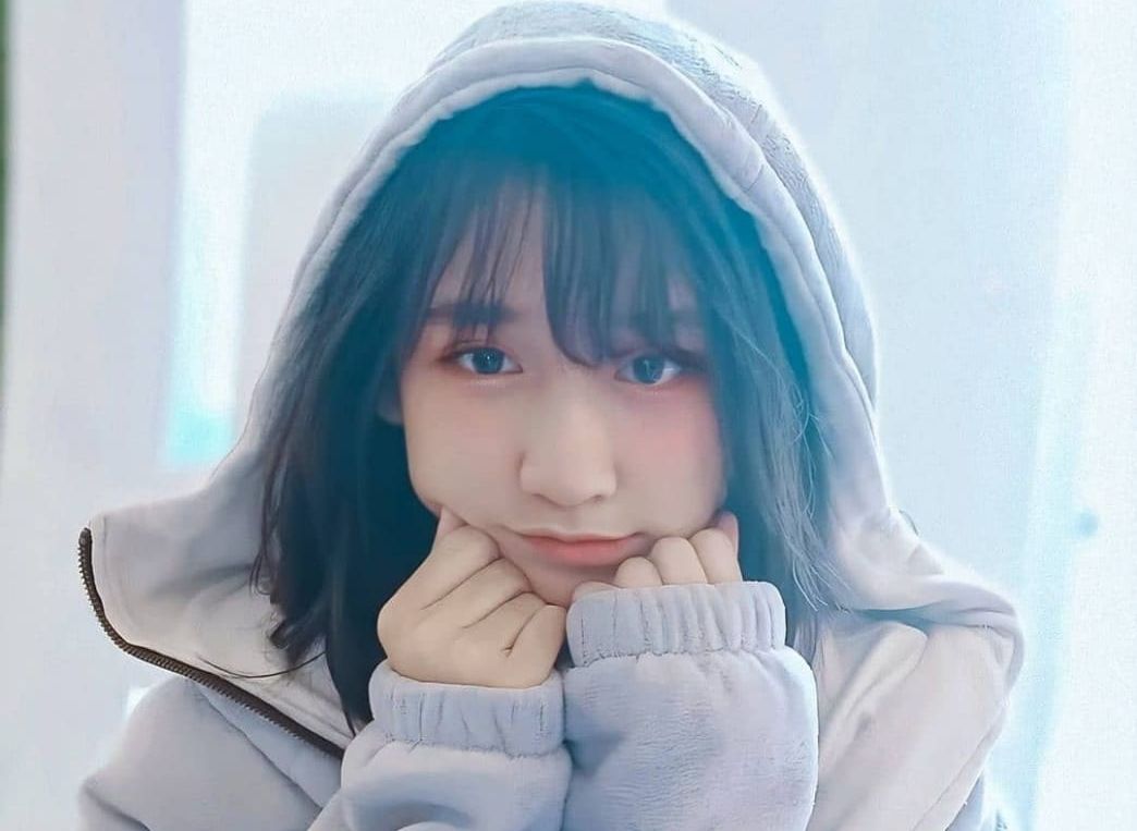 Zahra Nur Khaula dipecat dari JKT48 karena skandal foto mesra bareng cowok. (Twitter)